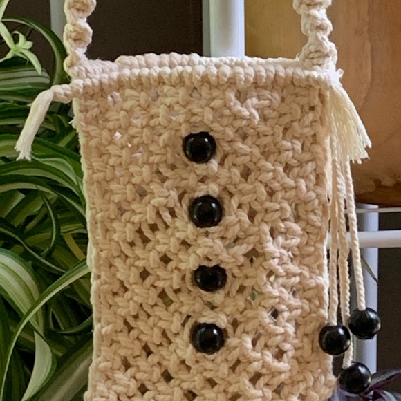 Macrame Handmade Phone Purse - Picture 4 of 6